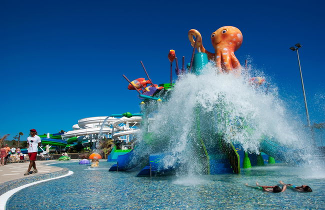 Aqualava Waterpark - Photo 4