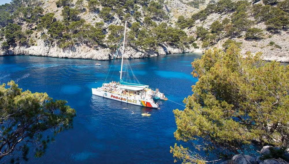 Paseo en catamarán por la bahía de Alcudia - Foto 1