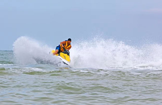 Tour en moto de agua por la costa de Torrevieja - Foto 1