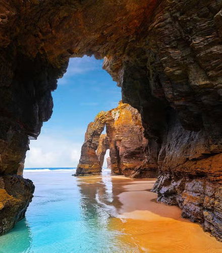 Foto de Paseo en lancha por la playa de Las Catedrales