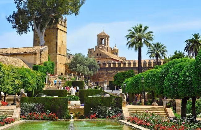 Visita guiada por el Alcázar y la Judería - Foto 2