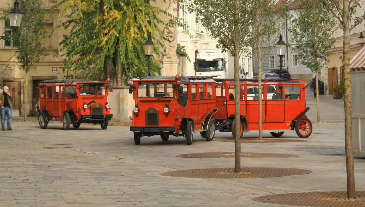 Tren turístico de Bratislava - Foto 1