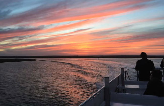 Passeio de barco pela ria de Punta Umbría ao entardecer - Foto 3