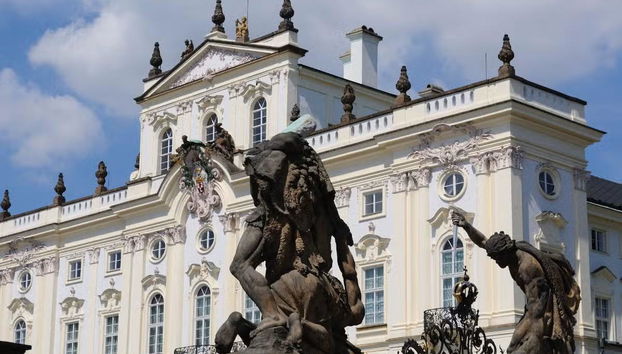 Guided tour of the Prague Castle - Photo 3