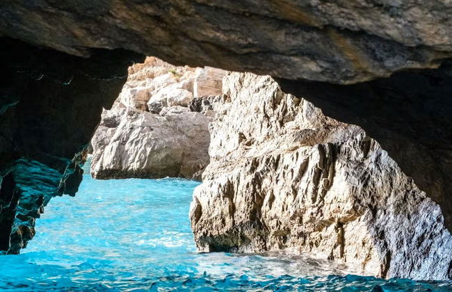 Escursione a Capri in barca - Foto 6