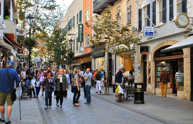 Tour de compras por Gibraltar desde Fuengirola - Foto 2