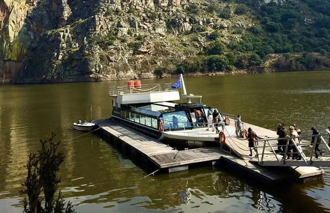 Paseo en barco por los Arribes del Duero - Foto 1