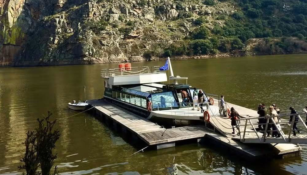 Paseo en barco por los Arribes del Duero - Foto 1