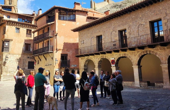 Free tour de los misterios y leyendas de Albarracín - Foto 3