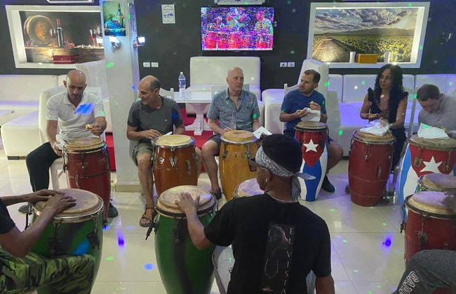 Clase de percusión en Trinidad - Foto 2