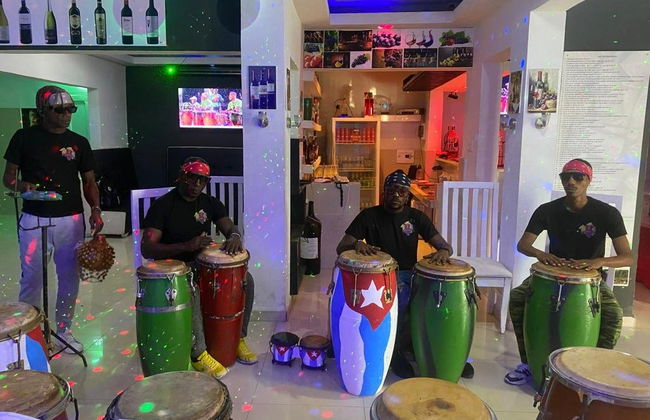 Clase de percusión en Trinidad - Foto 7
