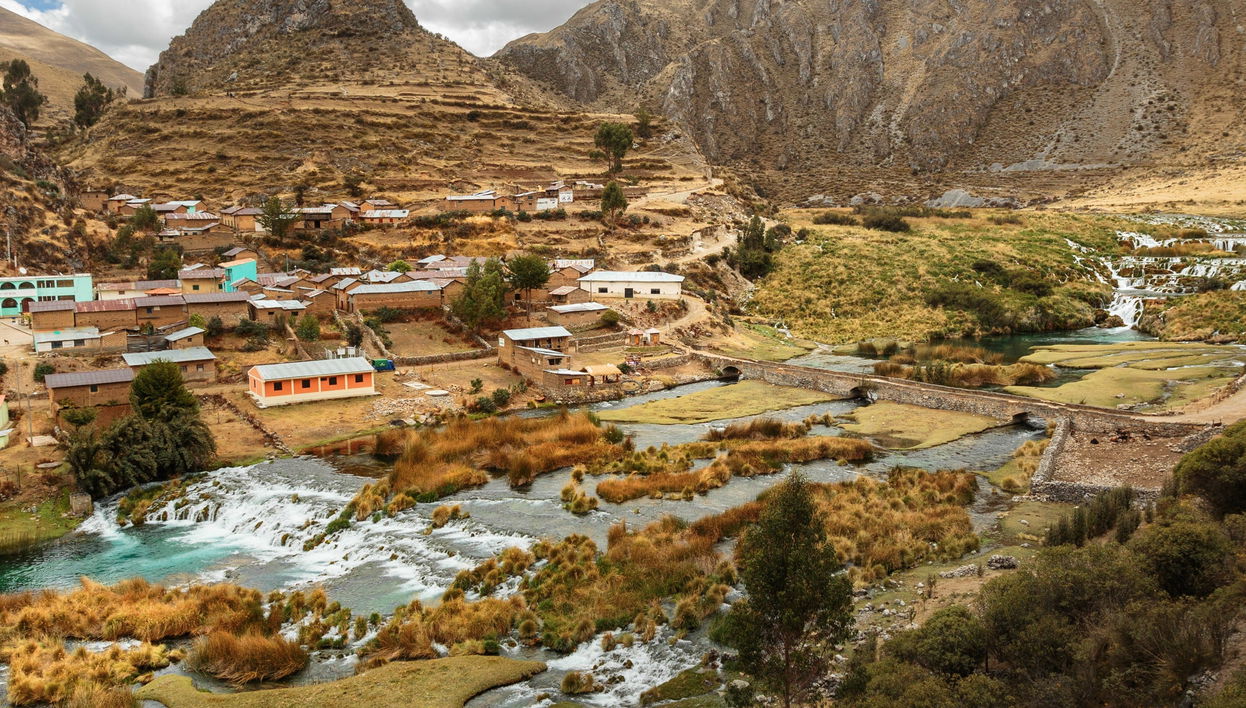 Vilca, Moya + Ayhuicha Thermal Baths Excursion