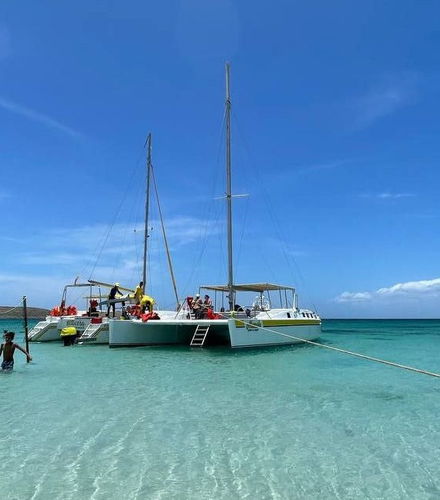 Foto de Excursión de 1 o 2 días a la isla de Cubagua