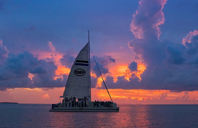 Passeio de barco ao entardecer com aperitivo - Foto 3