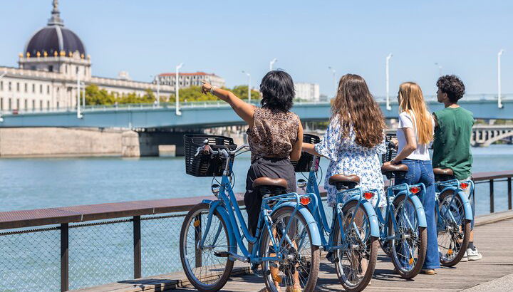 Tour della città in bicicletta con ComhiC - I punti salienti - 3h - Foto 1