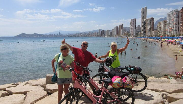 Visite guidée à vélo électrique: Benidorm, La Cala, Villajoyosa - Photo 1