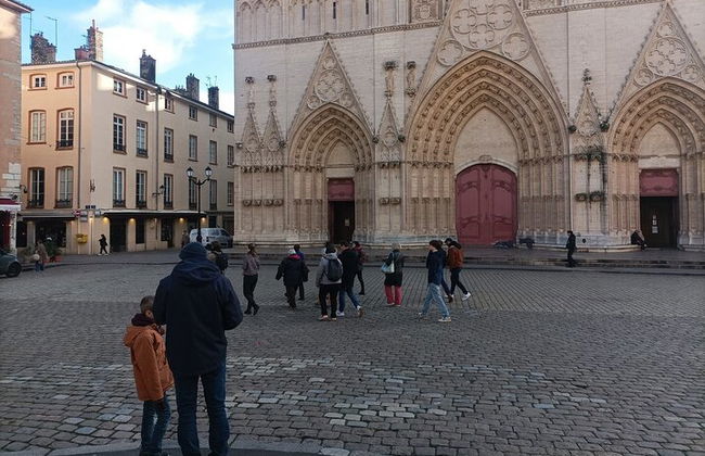 Private tour of old Lyon - 2 hours - Photo 10