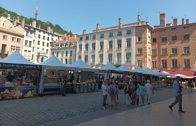 Private tour of old Lyon - 2 hours - Photo 5