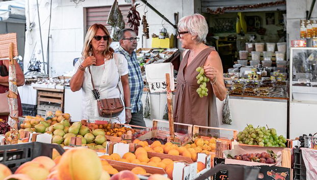 Tour a piedi di Torino e lezione di cucina tradizionale con vino - Foto 2