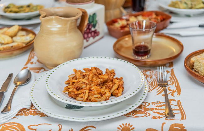 Tour a pé de Turim e aula de culinária tradicional com vinho - Foto 7