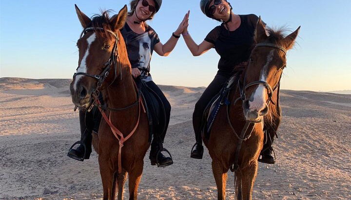 Esplora il deserto 2 ore a cavallo con trasferimento - Marsa Alam - Foto 1