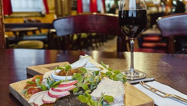 Um sabor de Cottonopolis de Manchester com refeições, bebidas e guia - Foto 2