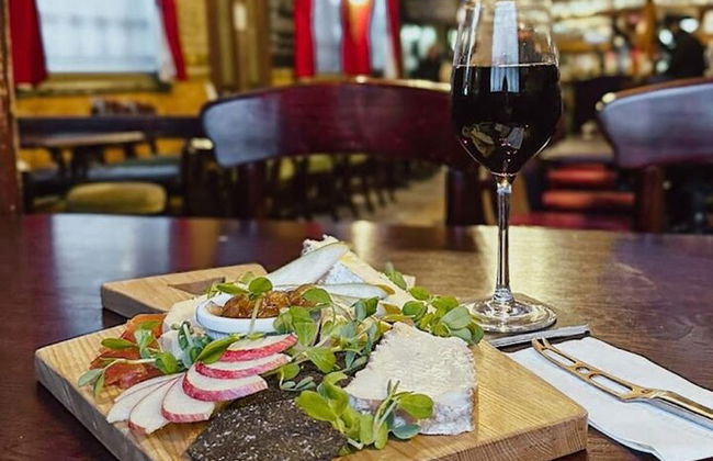 Um sabor de Cottonopolis de Manchester com refeições, bebidas e guia - Foto 2