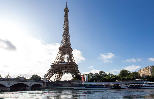 Eiffel Tower Climb - Photo 9