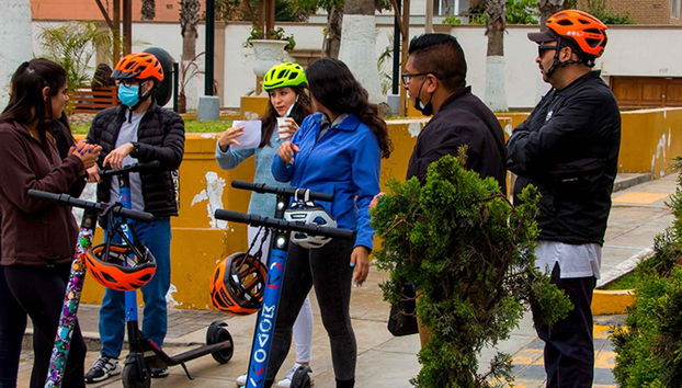 Miraflores E-Scooter Tour - Photo 3