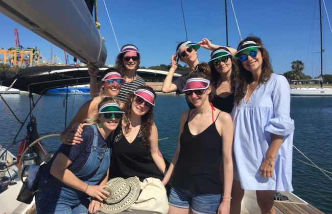 Boat Party in Valencia with Lunch - Photo 2