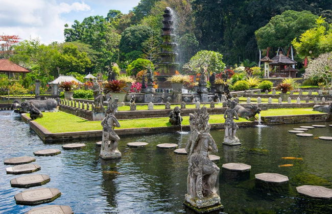 Visite privée du Palais des eaux de Taman Ujung et Tirta Gangga - Photo 2