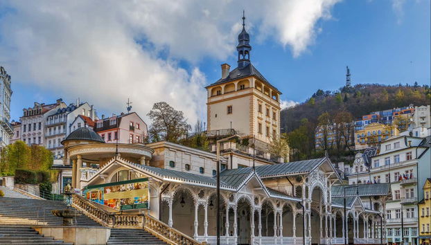 Karlovy Vary Day Trip - Photo 2