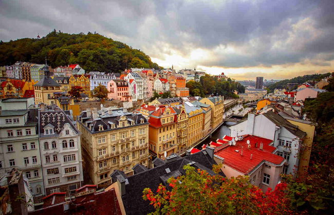 Karlovy Vary Day Trip - Photo 5