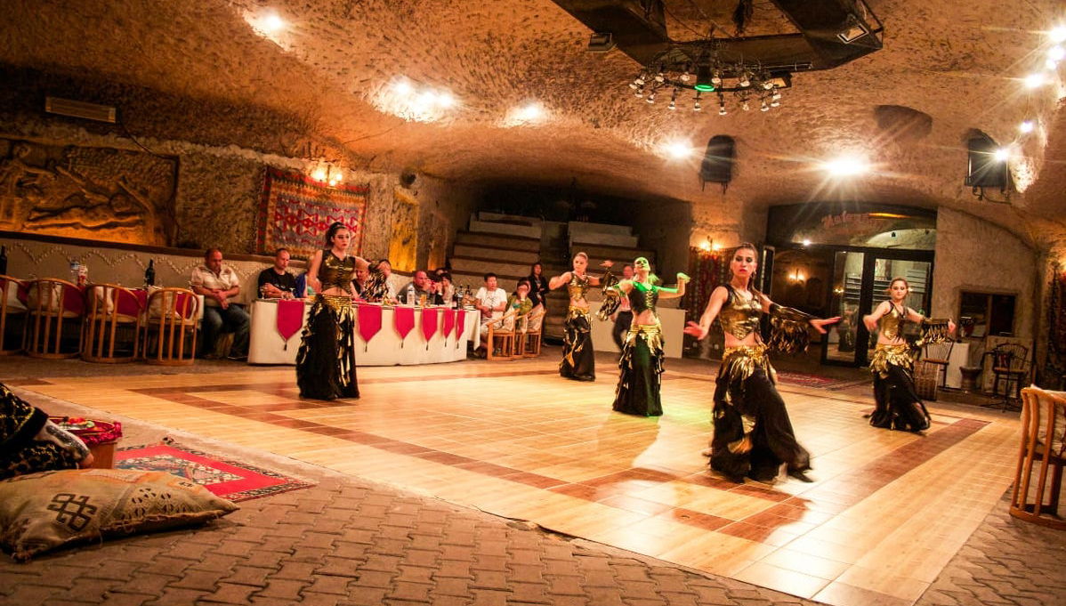 Dinner & Folk Show in a Cave - Photo 1