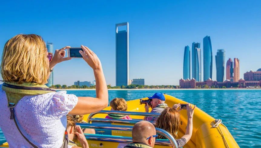 Paseo en barco por Abu Dhabi - Foto 1