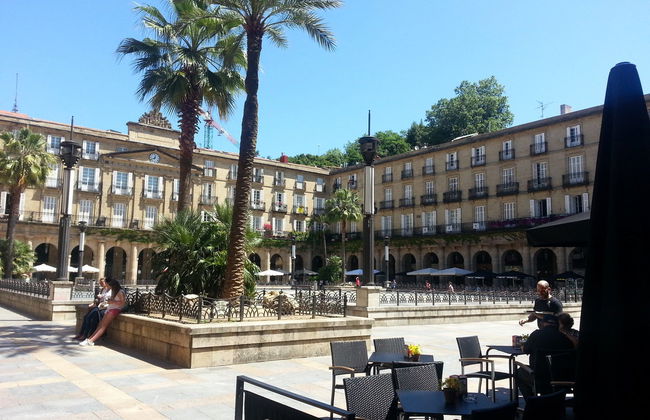 Visita guiada por Bilbao y la catedral de Santiago - Foto 3