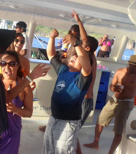 Foto de Fiesta en barco por las islas de San Cristóbal y Nieves