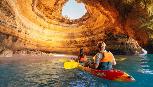 Tour en kayak por las cuevas de las playas de La Marina y Albandeira - Foto 4