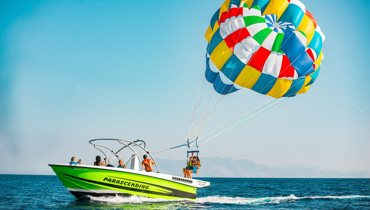Mykonos Parasailing - Foto 1