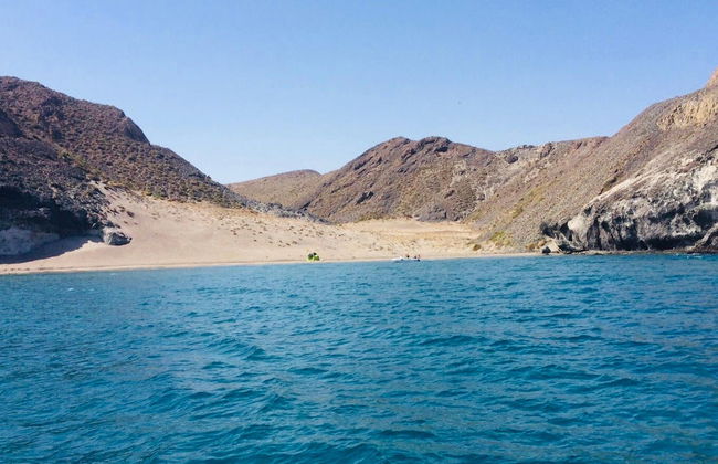 Paseo en barco por el Cabo de Gata - Foto 3