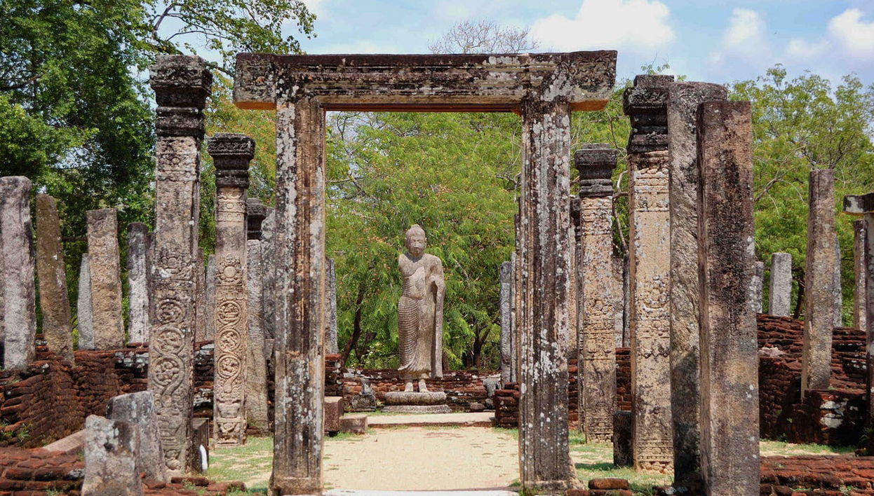 Excursión a Polonnaruwa y Pidurangala - Foto 1