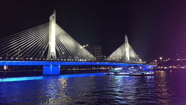 Crucero nocturno por el río de las Perlas + Cena en el Revolving Restaurant - Foto 2