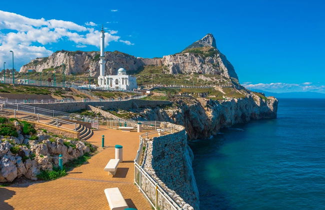 Day Trip to Gibraltar - Photo 2