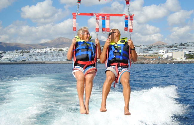 Parasailing in Playa Blanca - Photo 7