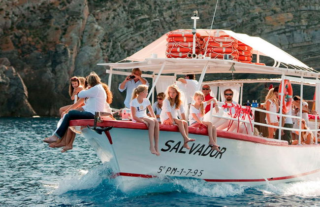 Paseo en barco por las calas de Ibiza - Foto 1