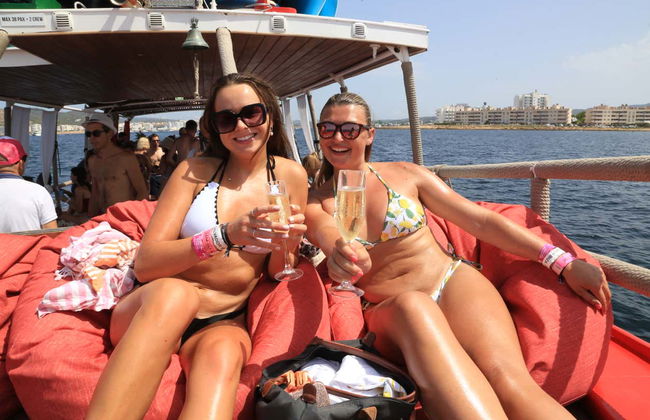 Ibiza Coves Boat Tour - Foto 3