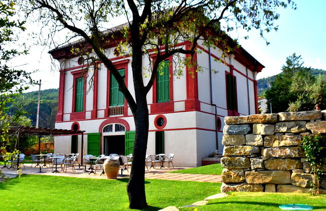 MontRubi Winery Visit - Photo 5
