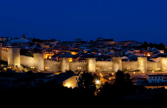 Tour de lendas pela Ávila iluminada - Foto 8