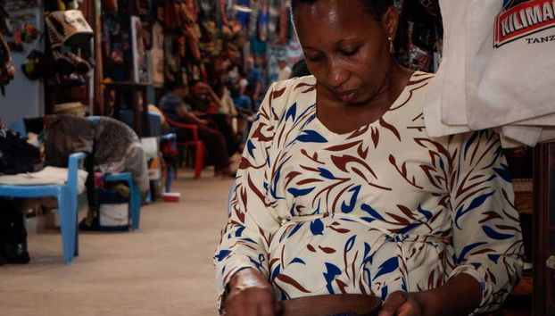 Maasai Market Guided Tour - Photo 4