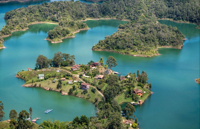 Guatapé Reservoir Kayak Hire - Foto 1